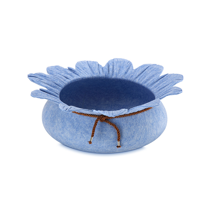 Lotus Leaf Felt Nest