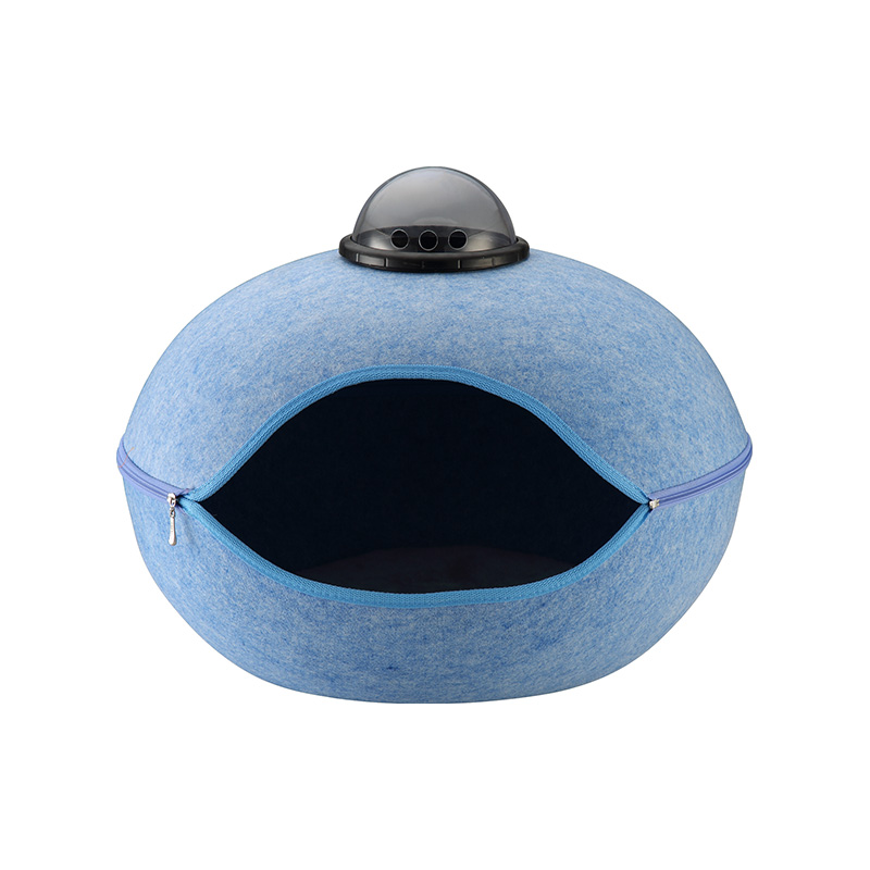 Large Shell and Flying Saucer Felt Nest